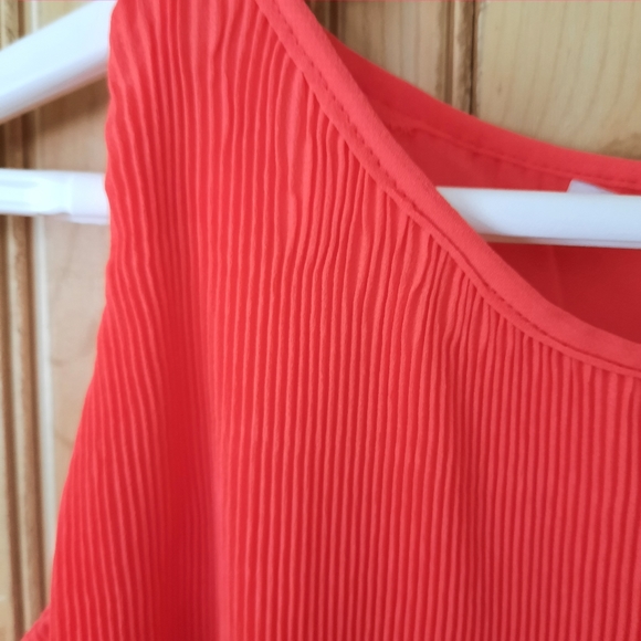 CUTE coral sleeveless blouse - Picture 15 of 16